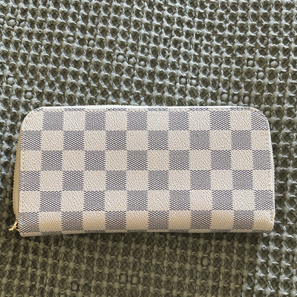 Checkered Women's Wallet - Gray